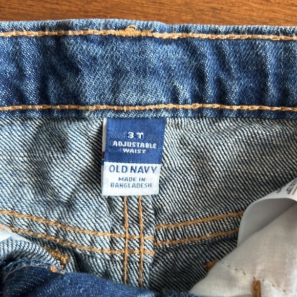✨4 for 12 Old Navy Jean shorts 3T - Picture 3 of 4